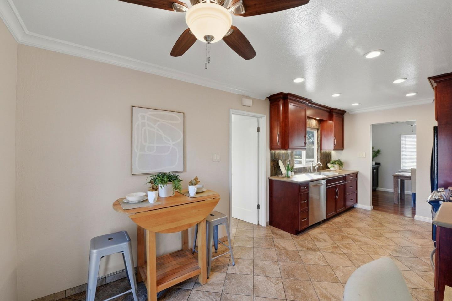 Detail Gallery Image 19 of 40 For 18597 Paseo Pueblo, Saratoga,  CA 95070 - 3 Beds | 1/1 Baths