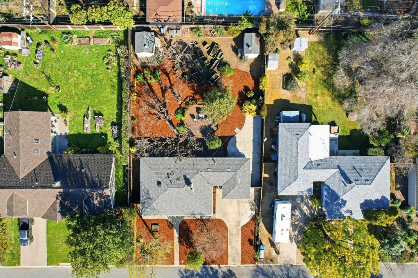 Detail Gallery Image 2 of 40 For 18597 Paseo Pueblo, Saratoga,  CA 95070 - 3 Beds | 1/1 Baths