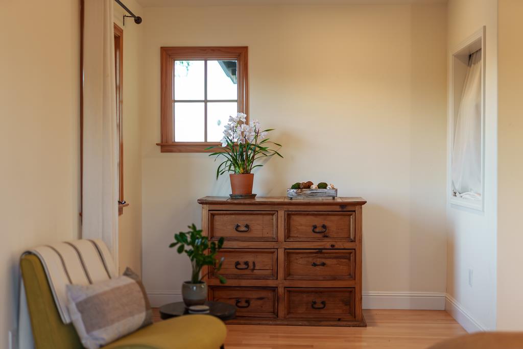 Detail Gallery Image 28 of 62 For 421 Centennial St, Santa Cruz,  CA 95060 - 3 Beds | 4 Baths