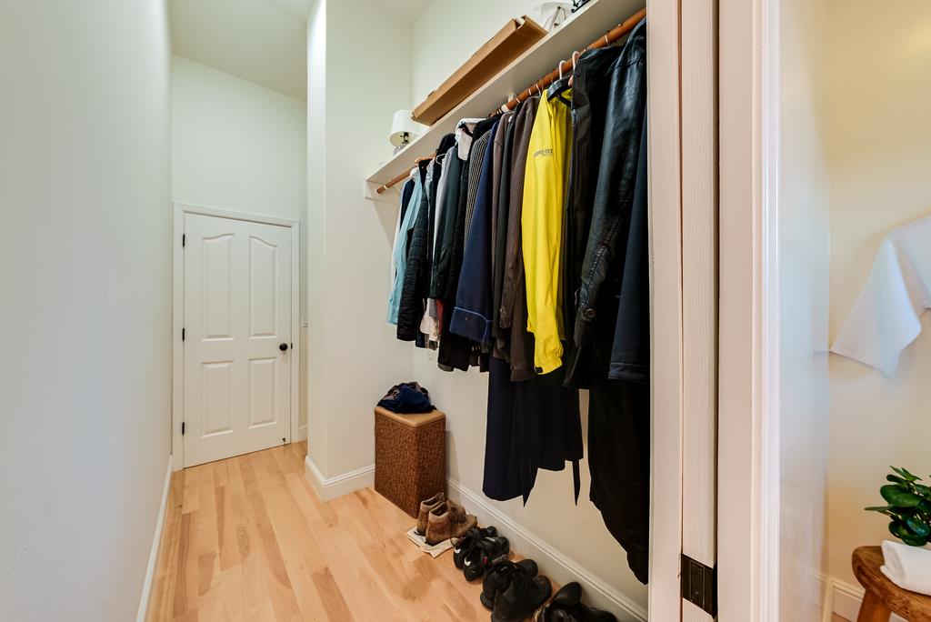 Detail Gallery Image 29 of 62 For 421 Centennial St, Santa Cruz,  CA 95060 - 3 Beds | 4 Baths