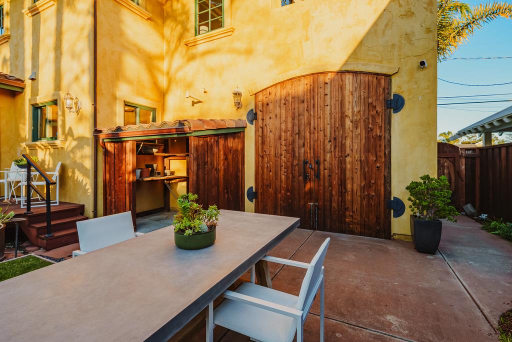 Detail Gallery Image 43 of 62 For 421 Centennial St, Santa Cruz,  CA 95060 - 3 Beds | 4 Baths