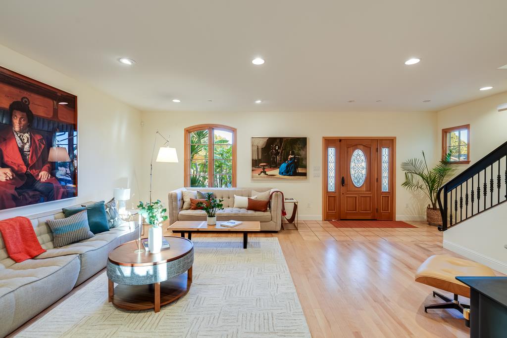 Detail Gallery Image 9 of 62 For 421 Centennial St, Santa Cruz,  CA 95060 - 3 Beds | 4 Baths