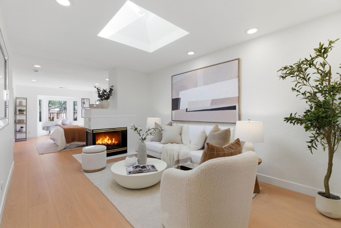 Detail Gallery Image 11 of 28 For 979 Stanley Ave, Los Altos,  CA 94024 - 3 Beds | 2/1 Baths