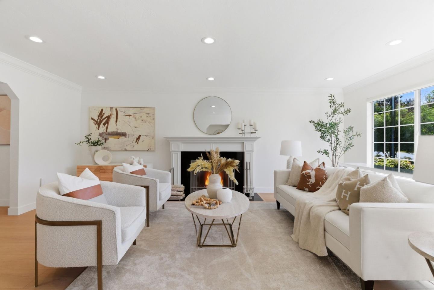 Detail Gallery Image 3 of 28 For 979 Stanley Ave, Los Altos,  CA 94024 - 3 Beds | 2/1 Baths