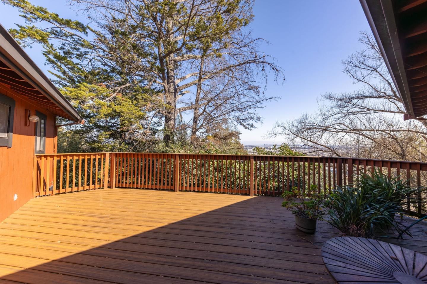 Detail Gallery Image 14 of 84 For 917 Holly Rd, Belmont,  CA 94002 - 4 Beds | 3 Baths