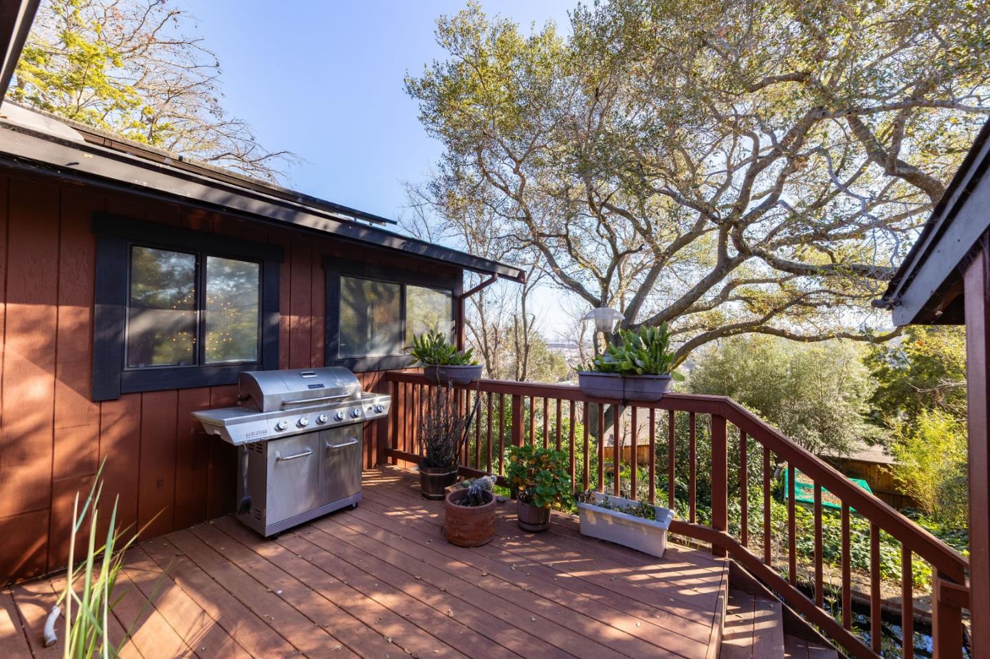 Detail Gallery Image 35 of 84 For 917 Holly Rd, Belmont,  CA 94002 - 4 Beds | 3 Baths