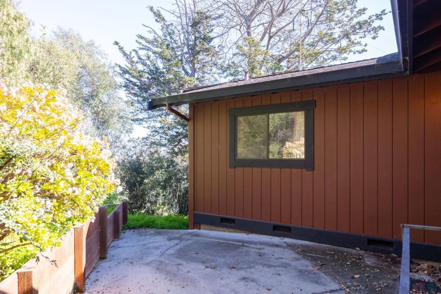 Detail Gallery Image 65 of 84 For 917 Holly Rd, Belmont,  CA 94002 - 4 Beds | 3 Baths