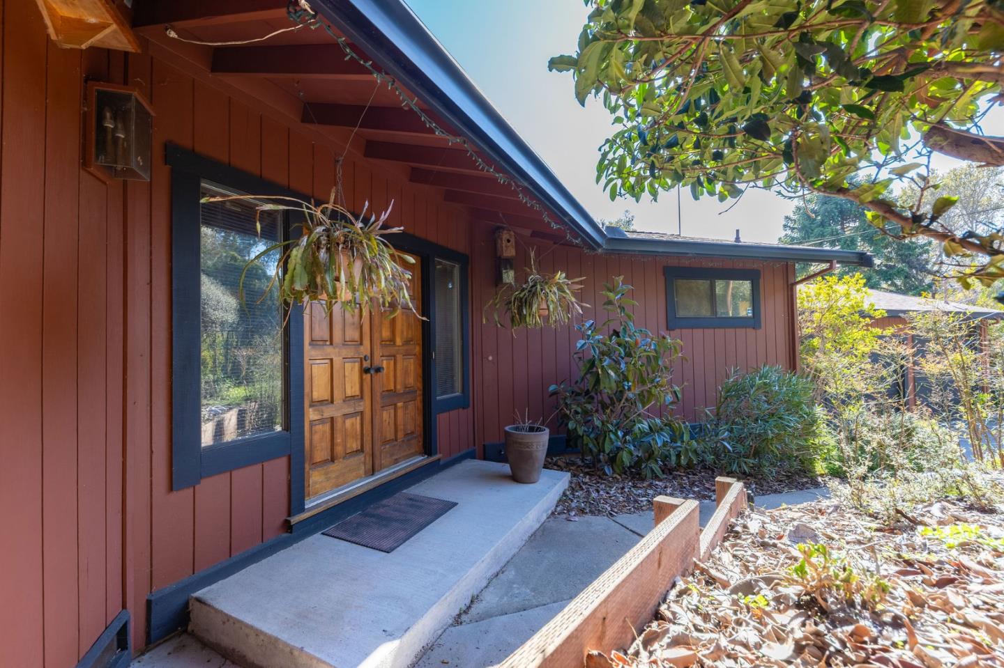 Detail Gallery Image 8 of 84 For 917 Holly Rd, Belmont,  CA 94002 - 4 Beds | 3 Baths