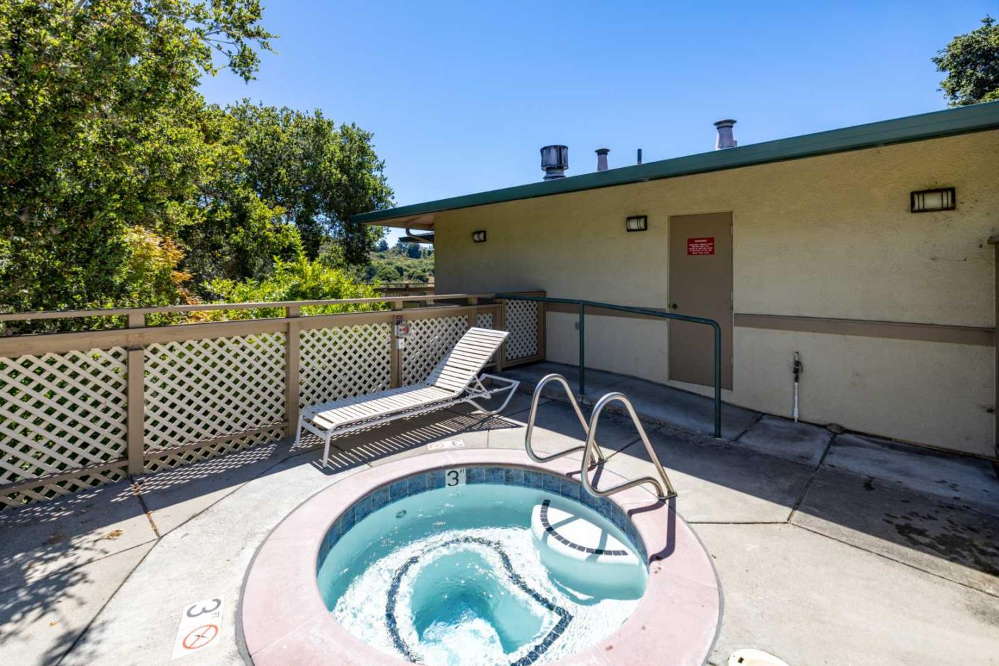 Detail Gallery Image 27 of 31 For 521 Quail Run Ct, Del Rey Oaks,  CA 93940 - 1 Beds | 1 Baths