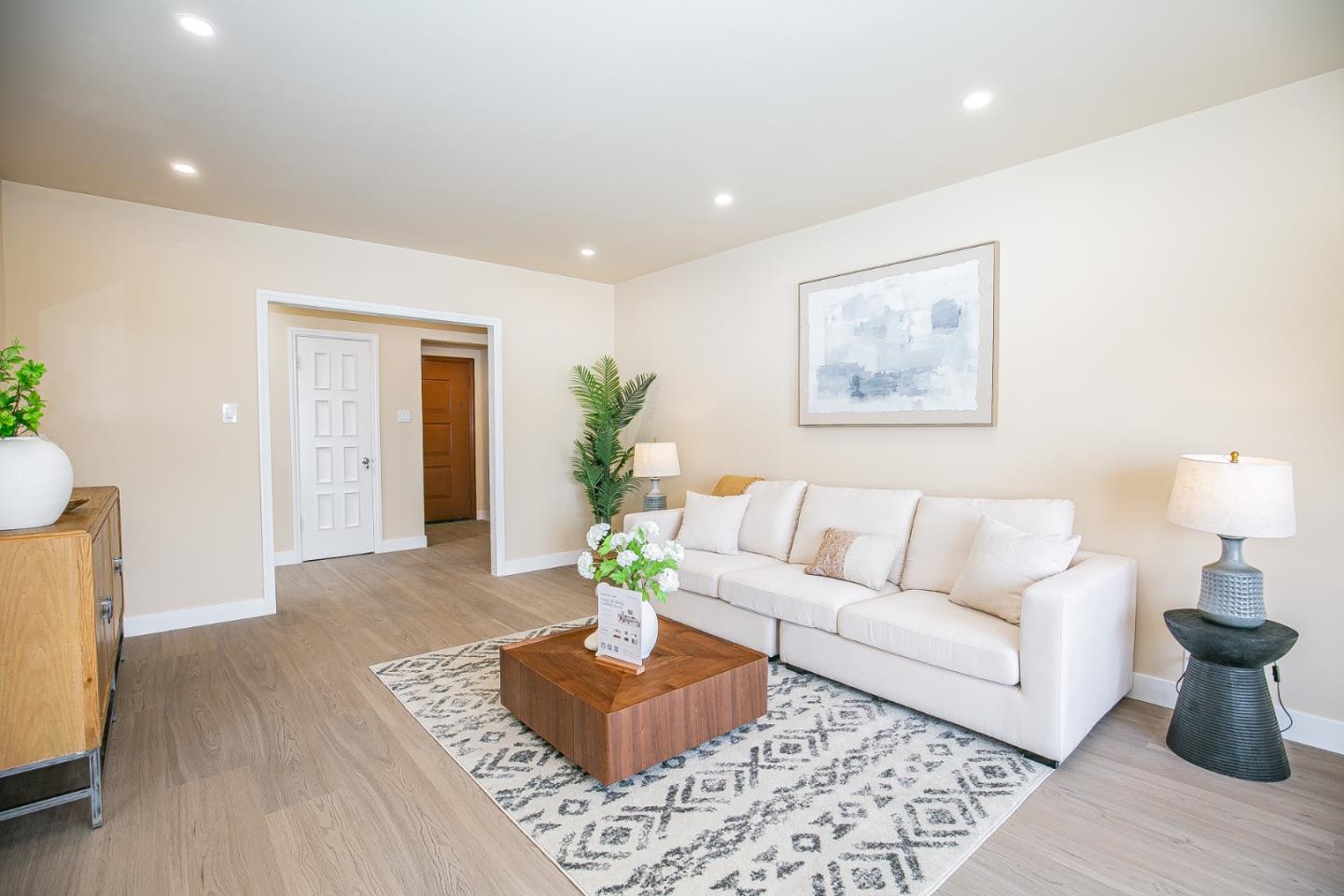 Detail Gallery Image 9 of 79 For 224 Shields St, San Francisco,  CA 94132 - 3 Beds | 4 Baths