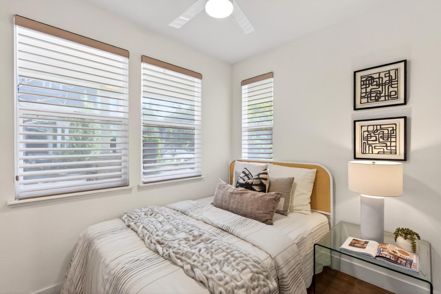 Detail Gallery Image 3 of 38 For 2268 Mora Pl, Mountain View,  CA 94040 - 3 Beds | 3/1 Baths