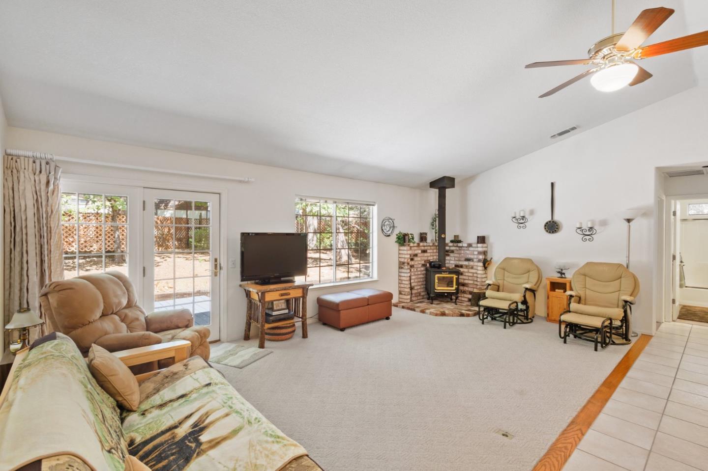 Detail Gallery Image 10 of 44 For 17256 Mount Elizabeth Dr, Sonora,  CA 95370 - 3 Beds | 2 Baths