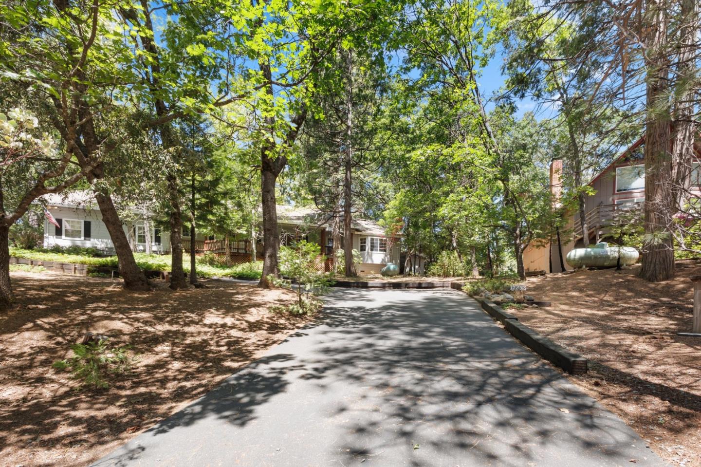 Detail Gallery Image 31 of 44 For 17256 Mount Elizabeth Dr, Sonora,  CA 95370 - 3 Beds | 2 Baths