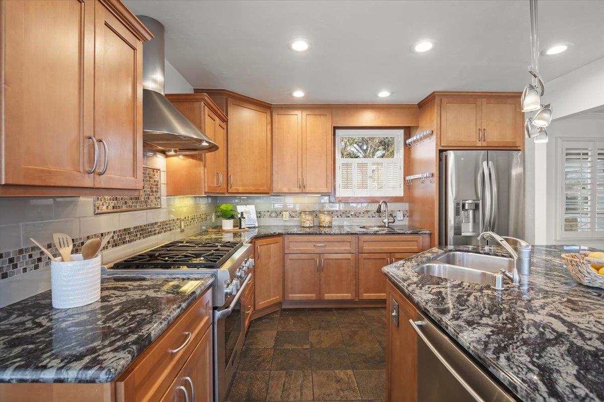 Detail Gallery Image 11 of 36 For 1915 Bel Air, San Jose,  CA 95126 - 3 Beds | 2 Baths