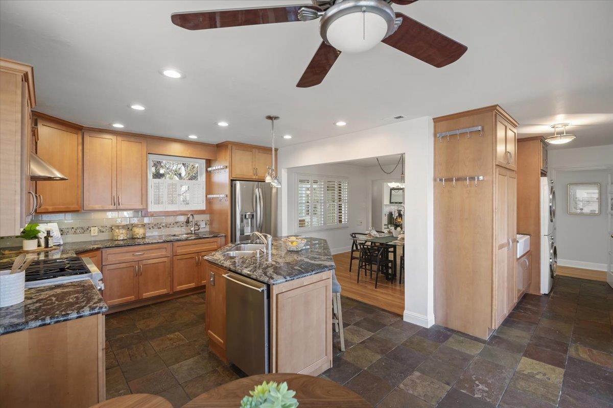 Detail Gallery Image 12 of 36 For 1915 Bel Air, San Jose,  CA 95126 - 3 Beds | 2 Baths