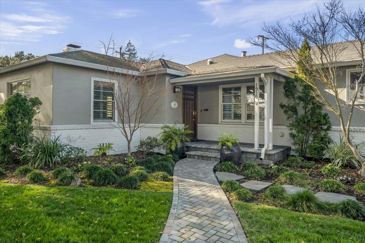 Detail Gallery Image 4 of 36 For 1915 Bel Air, San Jose,  CA 95126 - 3 Beds | 2 Baths