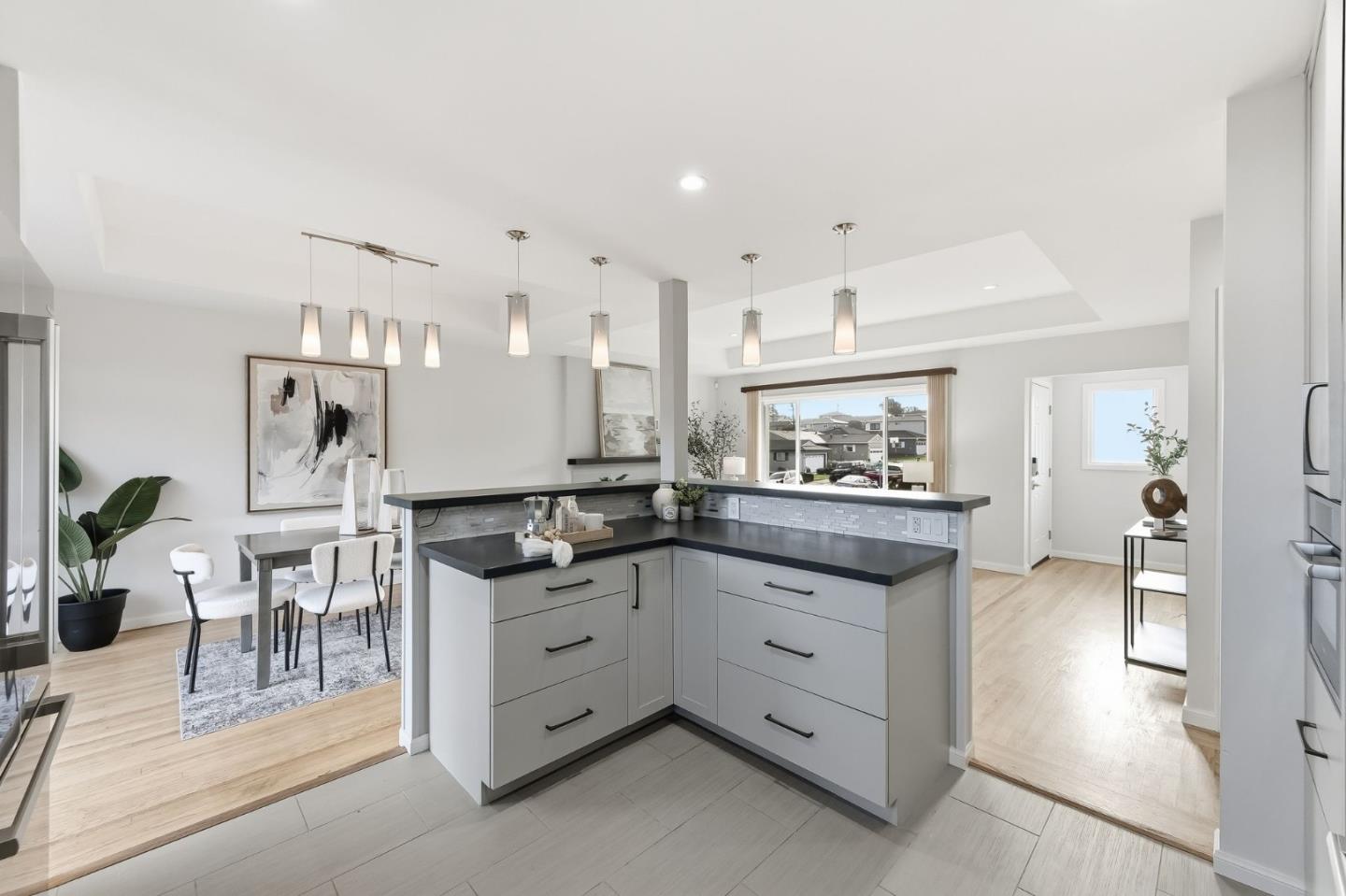 Detail Gallery Image 12 of 39 For 583 Hawthorne Ave, San Bruno,  CA 94066 - 3 Beds | 2 Baths