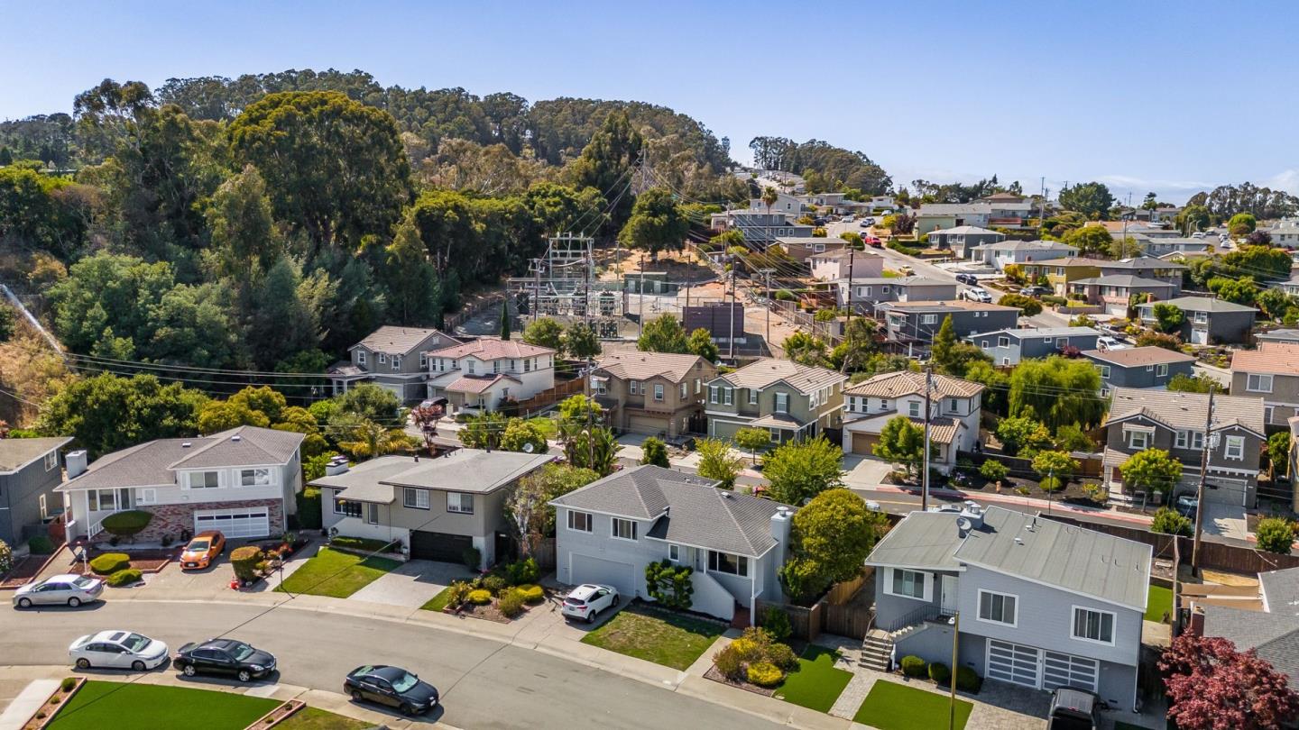 Detail Gallery Image 29 of 39 For 583 Hawthorne Ave, San Bruno,  CA 94066 - 3 Beds | 2 Baths