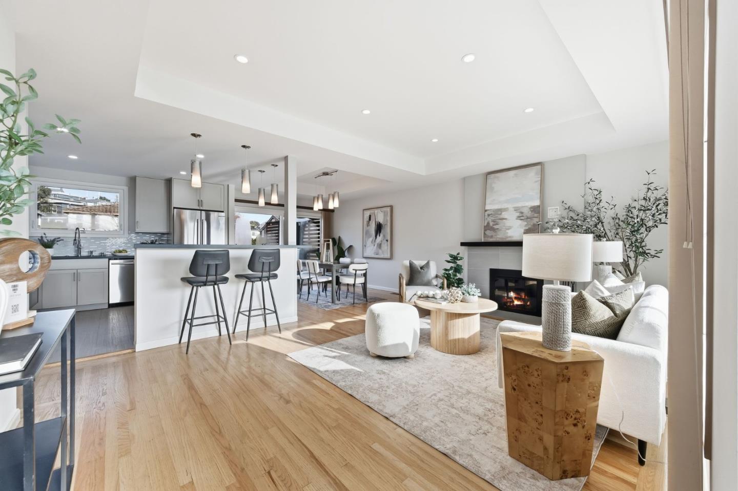 Detail Gallery Image 3 of 39 For 583 Hawthorne Ave, San Bruno,  CA 94066 - 3 Beds | 2 Baths