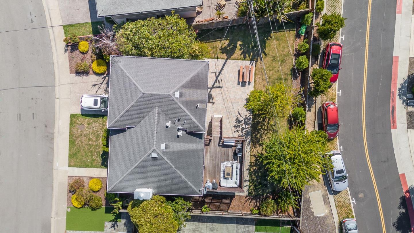 Detail Gallery Image 32 of 39 For 583 Hawthorne Ave, San Bruno,  CA 94066 - 3 Beds | 2 Baths