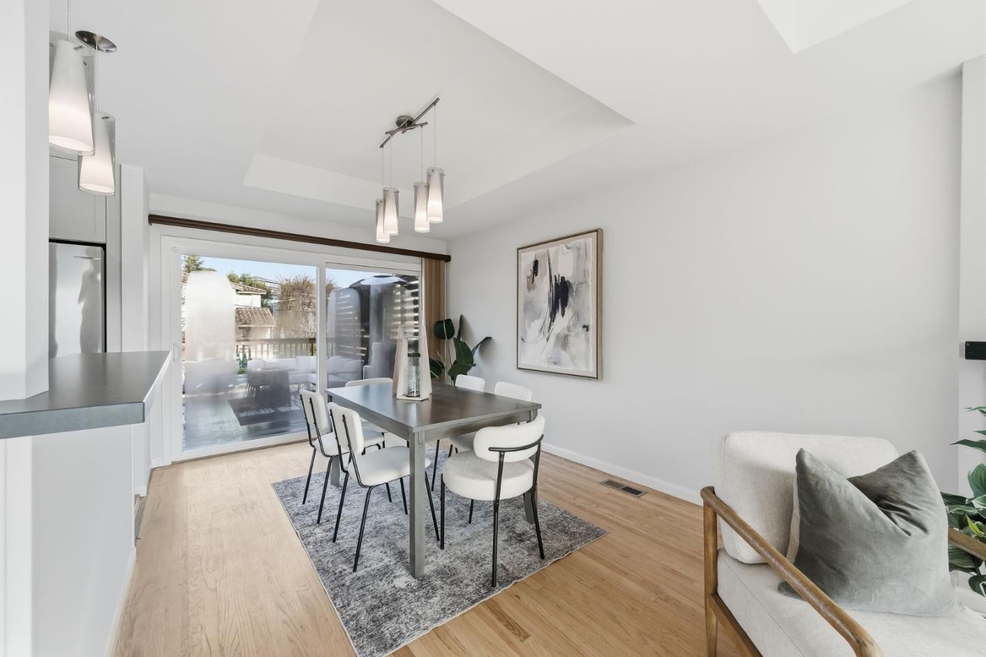 Detail Gallery Image 8 of 39 For 583 Hawthorne Ave, San Bruno,  CA 94066 - 3 Beds | 2 Baths