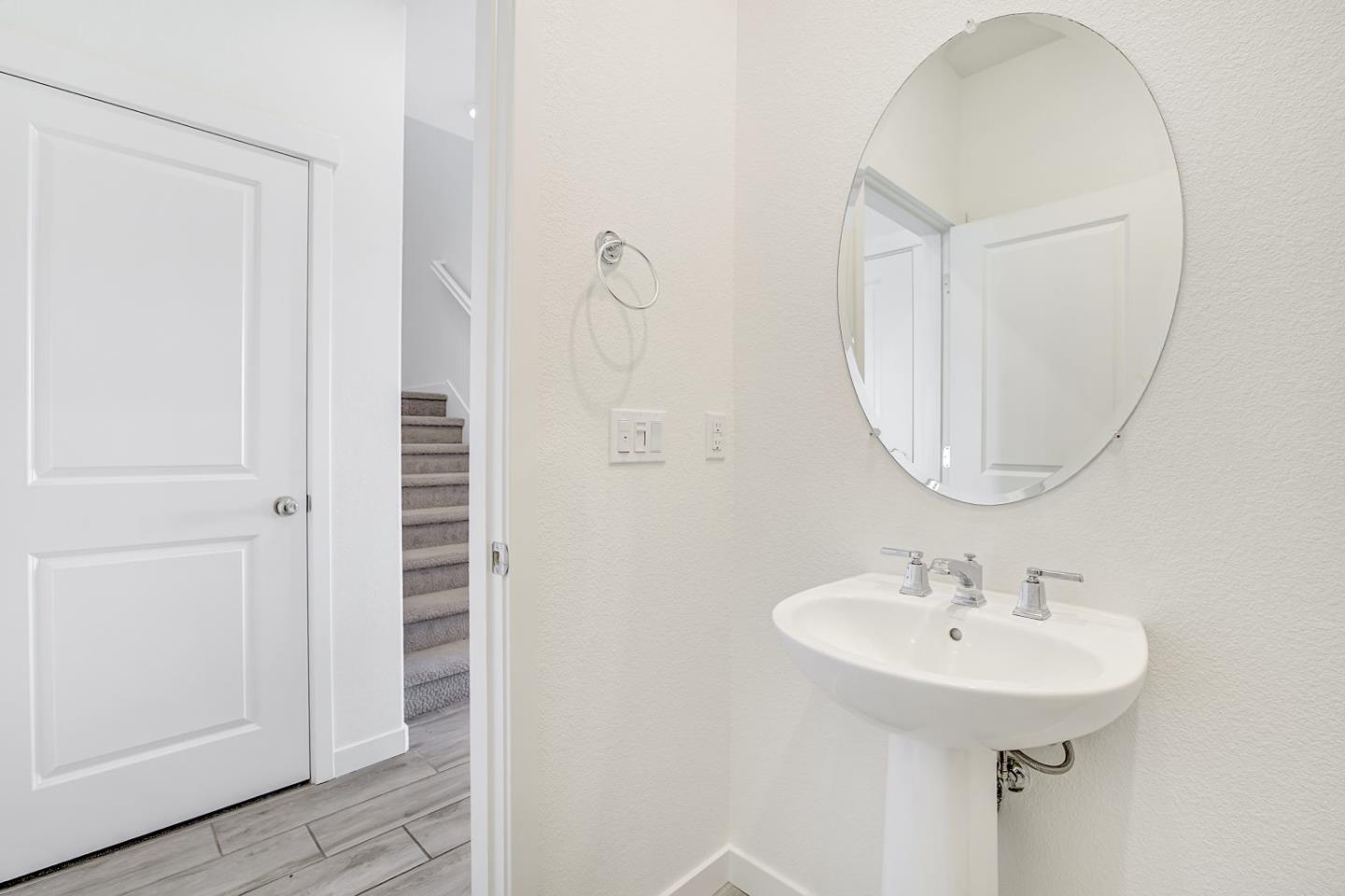 Detail Gallery Image 20 of 40 For 117 E Central Pkwy, Mountain House,  CA 95391 - 3 Beds | 2/1 Baths