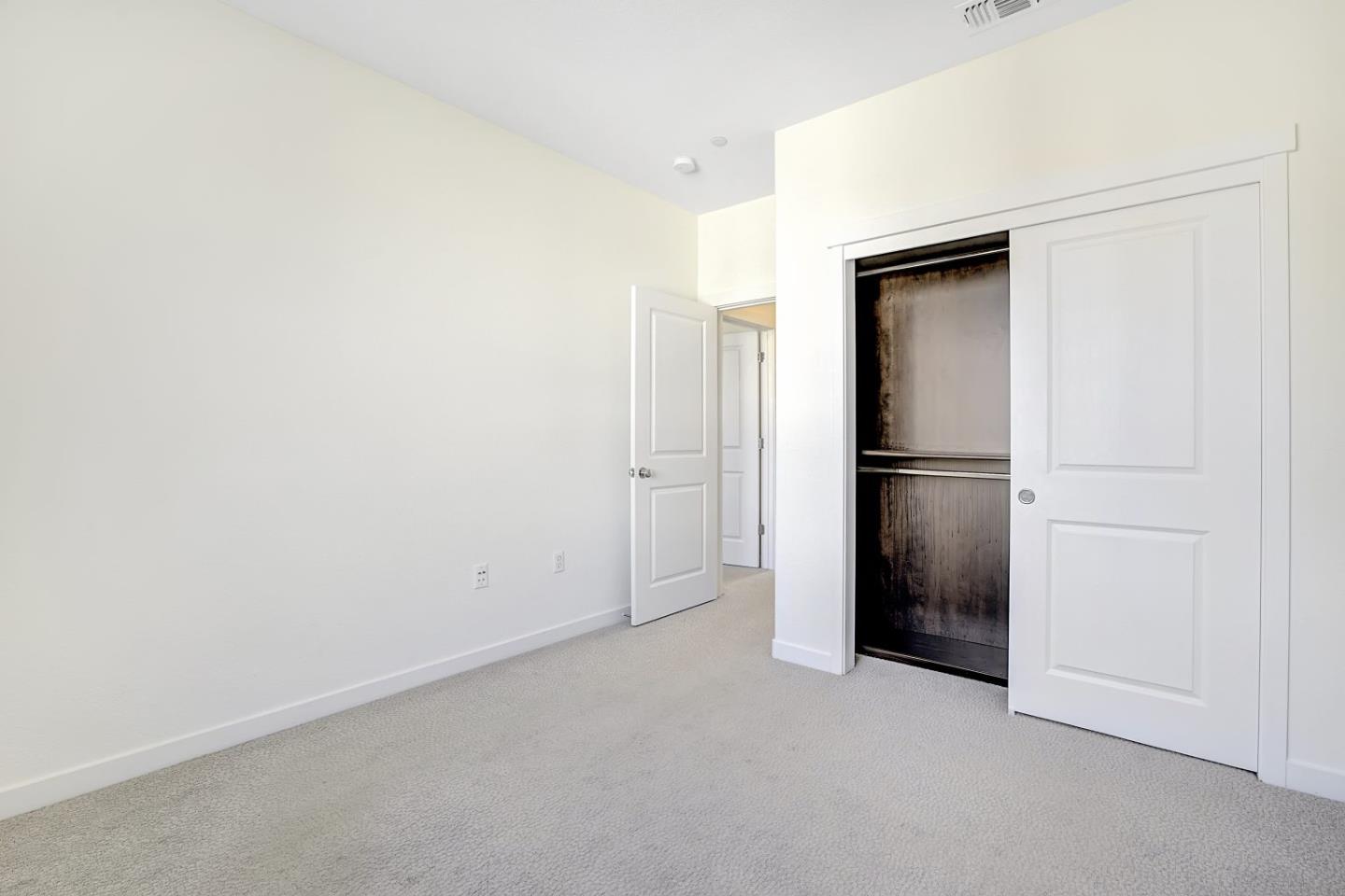 Detail Gallery Image 23 of 40 For 117 E Central Pkwy, Mountain House,  CA 95391 - 3 Beds | 2/1 Baths