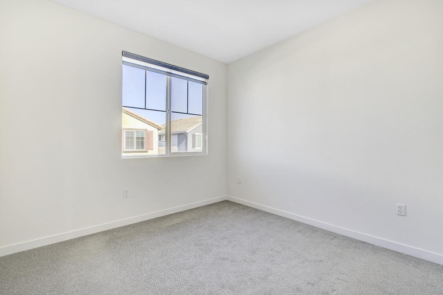 Detail Gallery Image 25 of 40 For 117 E Central Pkwy, Mountain House,  CA 95391 - 3 Beds | 2/1 Baths