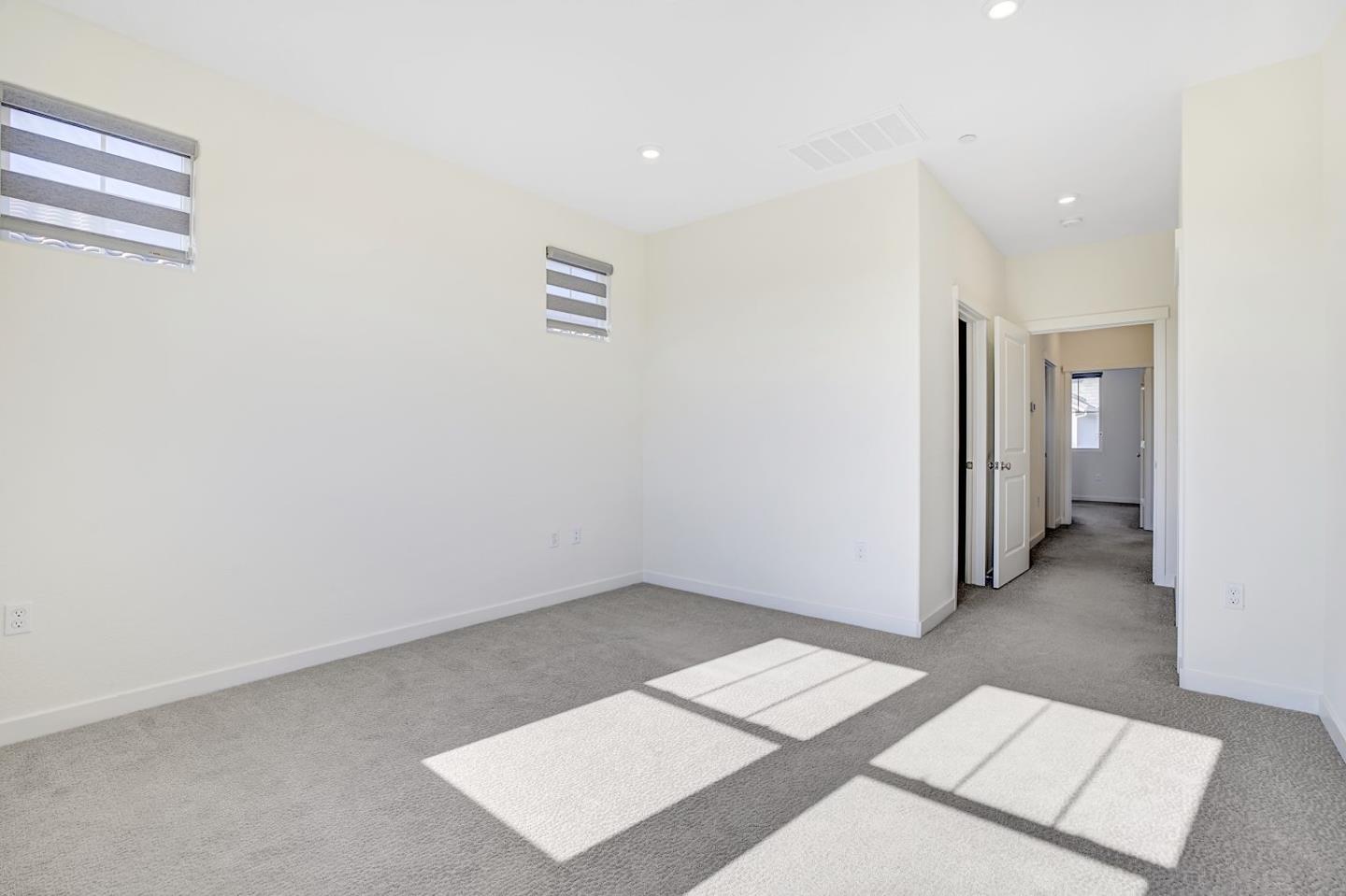 Detail Gallery Image 33 of 40 For 117 E Central Pkwy, Mountain House,  CA 95391 - 3 Beds | 2/1 Baths