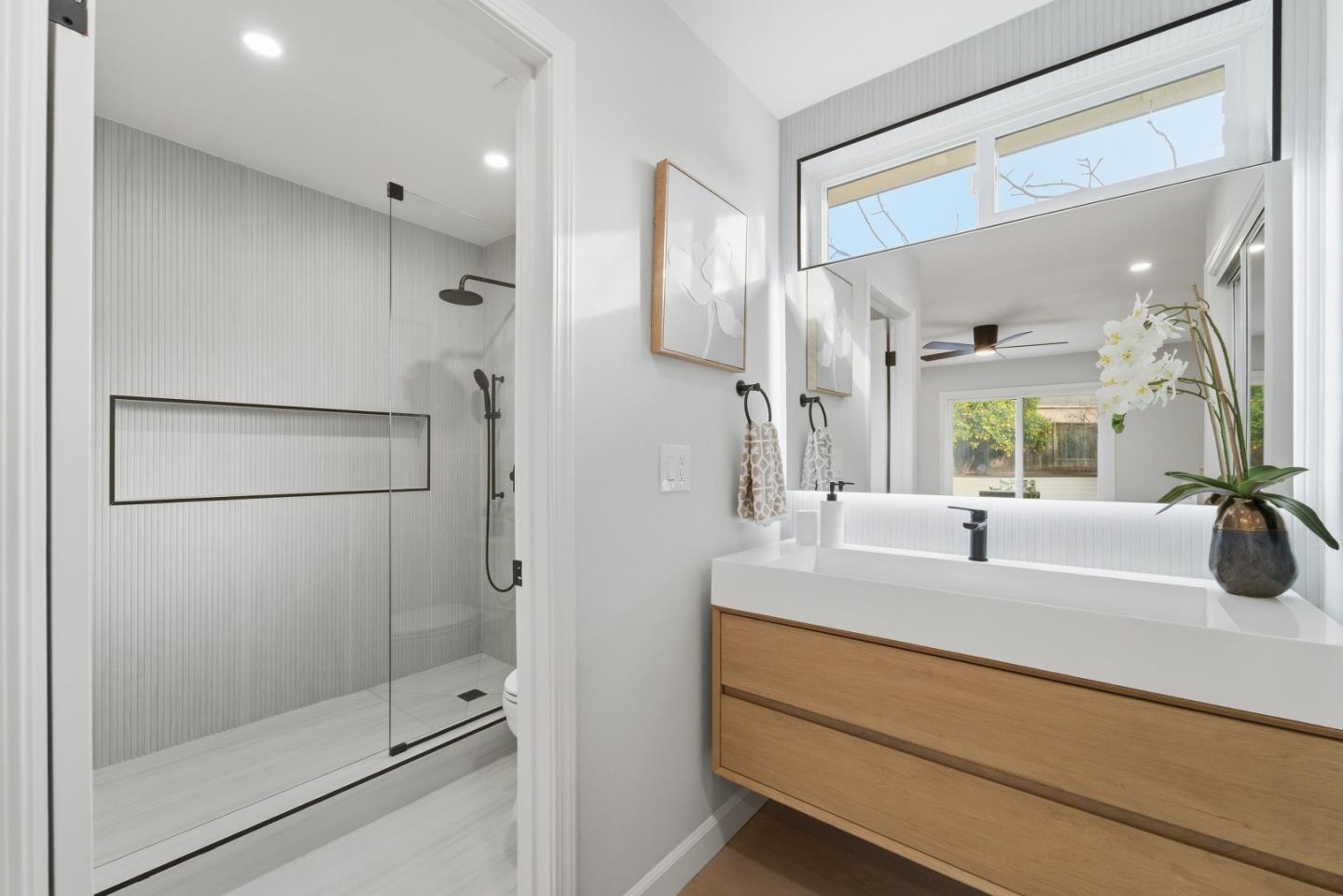 Detail Gallery Image 14 of 36 For 1462 Goldrush Ct, San Jose,  CA 95131 - 4 Beds | 2 Baths