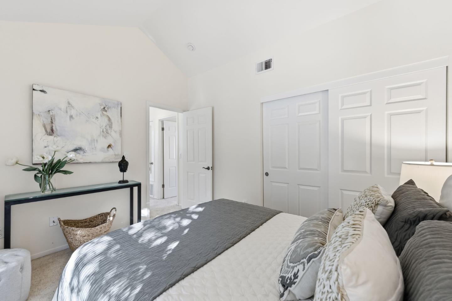 Detail Gallery Image 14 of 26 For 805 N San Antonio Rd, Los Altos,  CA 94022 - 3 Beds | 2 Baths