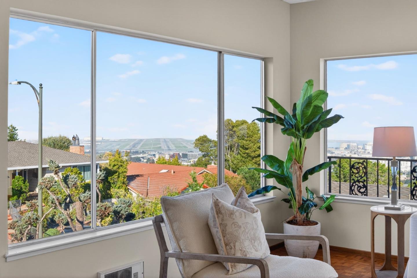 Detail Gallery Image 14 of 76 For 1822 Sebastian Dr, Burlingame,  CA 94010 - 4 Beds | 2/1 Baths