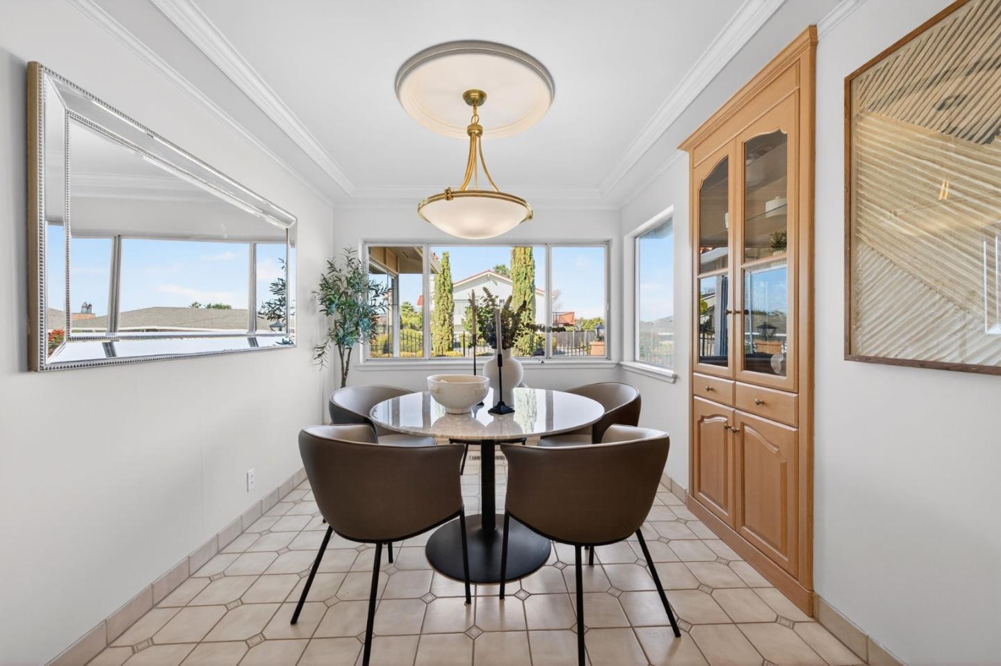 Detail Gallery Image 28 of 76 For 1822 Sebastian Dr, Burlingame,  CA 94010 - 4 Beds | 2/1 Baths