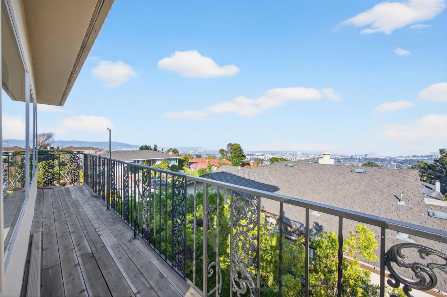 Detail Gallery Image 63 of 76 For 1822 Sebastian Dr, Burlingame,  CA 94010 - 4 Beds | 2/1 Baths