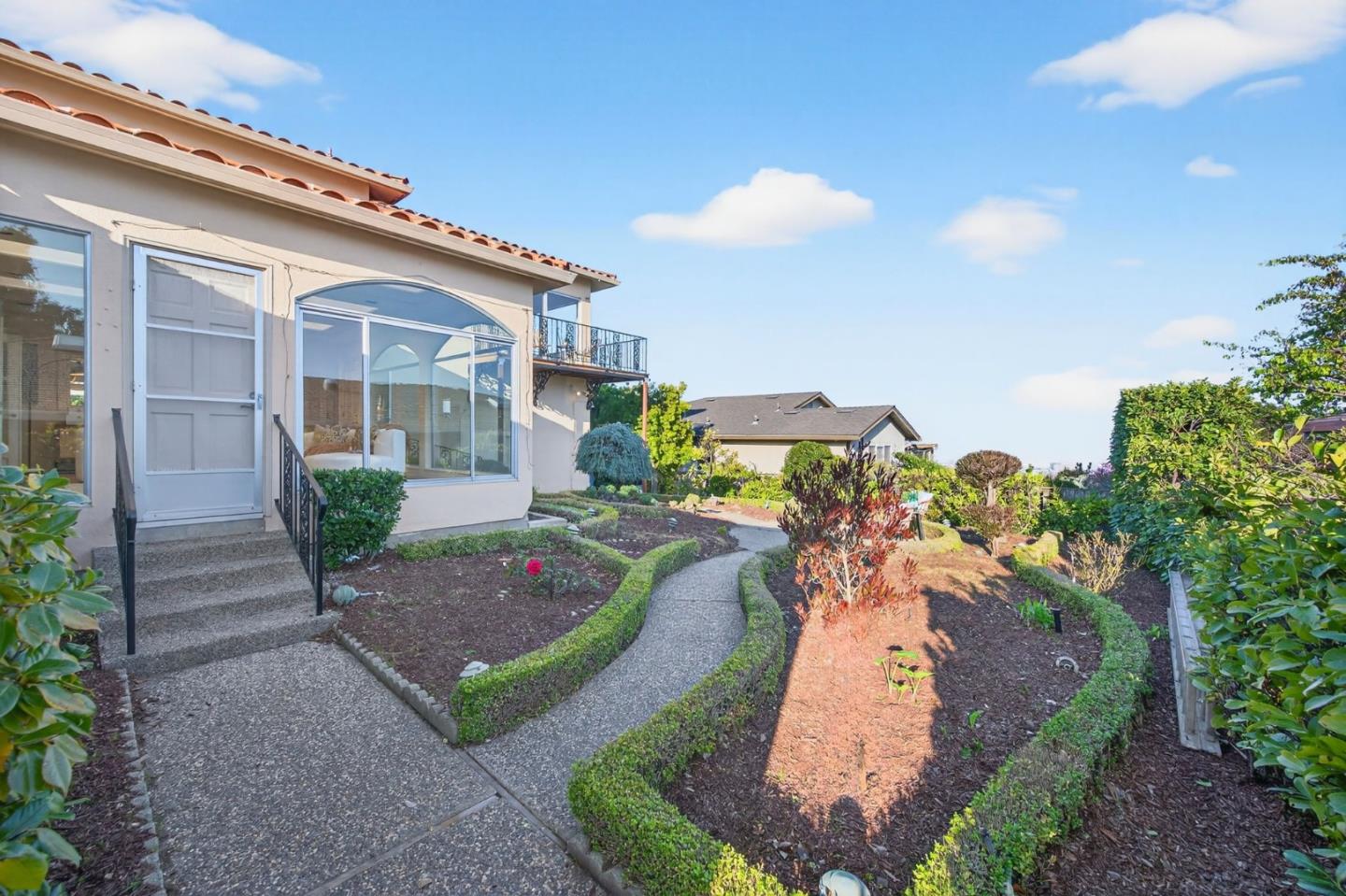 Detail Gallery Image 68 of 76 For 1822 Sebastian Dr, Burlingame,  CA 94010 - 4 Beds | 2/1 Baths