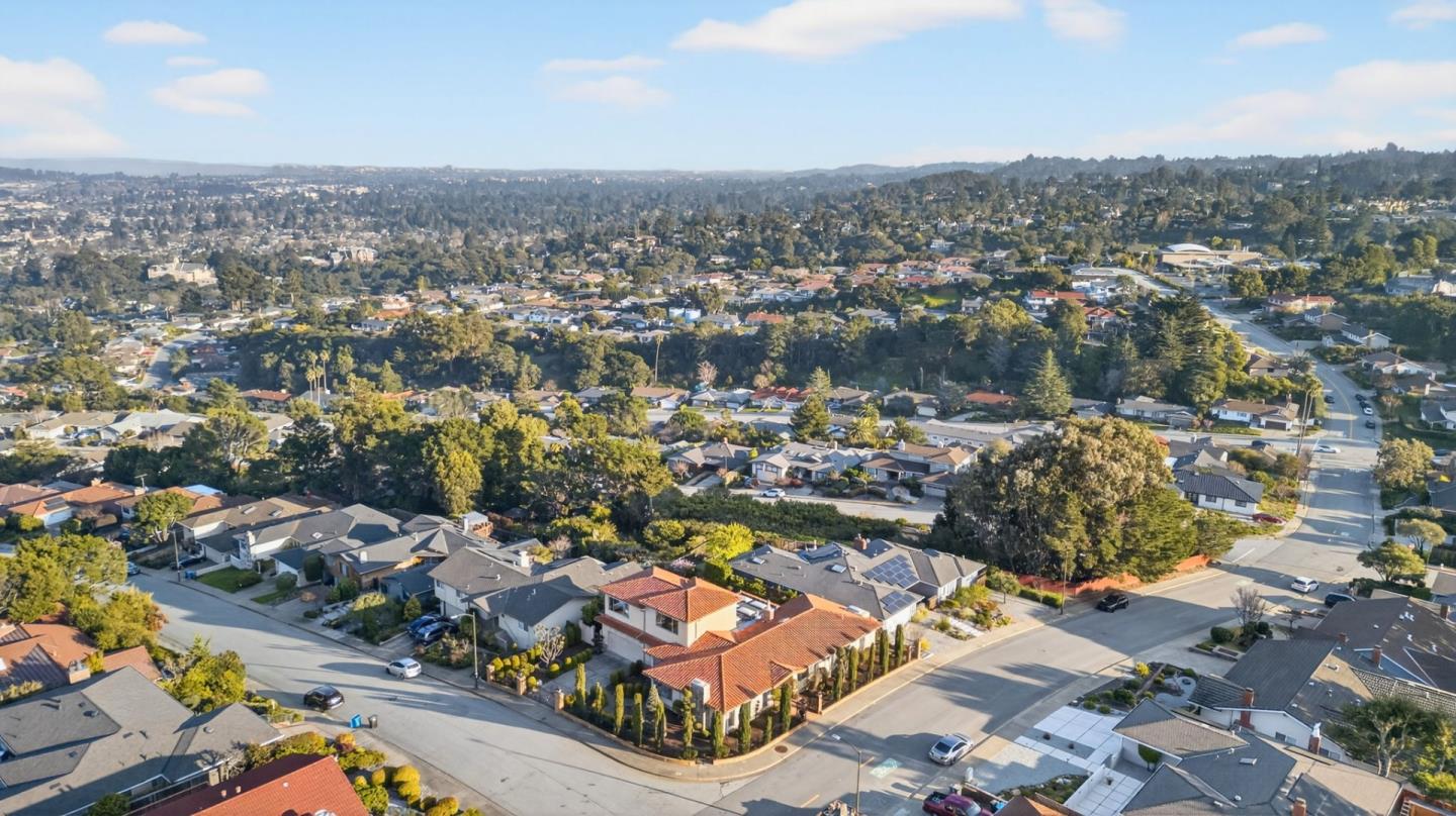 Detail Gallery Image 73 of 76 For 1822 Sebastian Dr, Burlingame,  CA 94010 - 4 Beds | 2/1 Baths