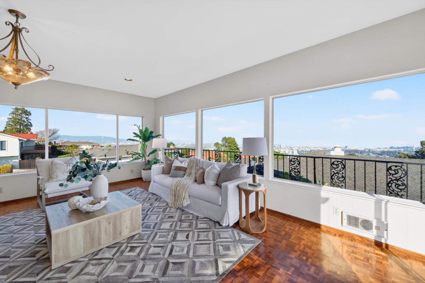 Detail Gallery Image 8 of 76 For 1822 Sebastian Dr, Burlingame,  CA 94010 - 4 Beds | 2/1 Baths