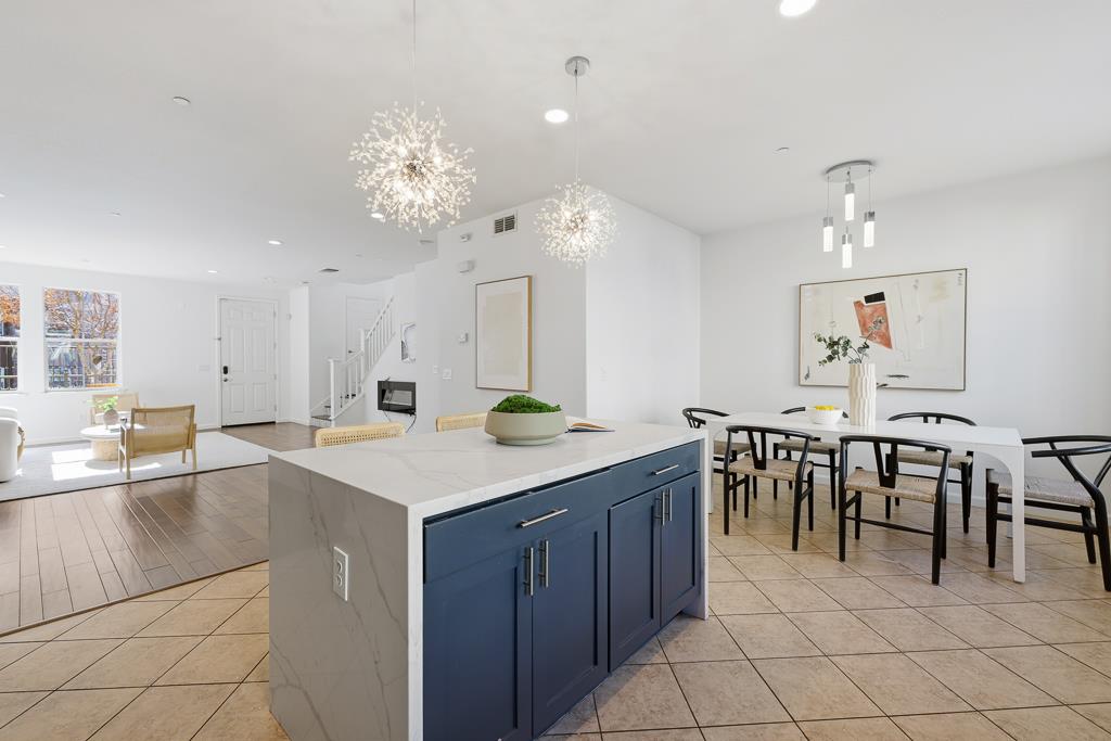 Detail Gallery Image 11 of 64 For 272 Fountain Grass Ter, Fremont,  CA 94539 - 4 Beds | 2/1 Baths