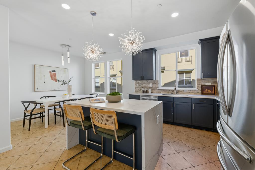 Detail Gallery Image 16 of 64 For 272 Fountain Grass Ter, Fremont,  CA 94539 - 4 Beds | 2/1 Baths