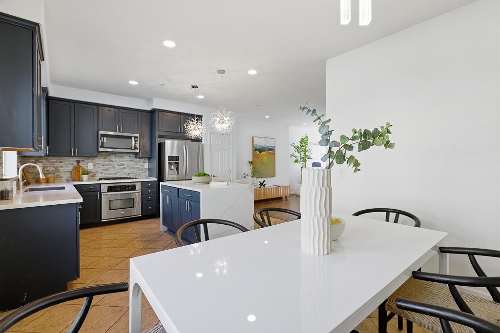 Detail Gallery Image 21 of 64 For 272 Fountain Grass Ter, Fremont,  CA 94539 - 4 Beds | 2/1 Baths