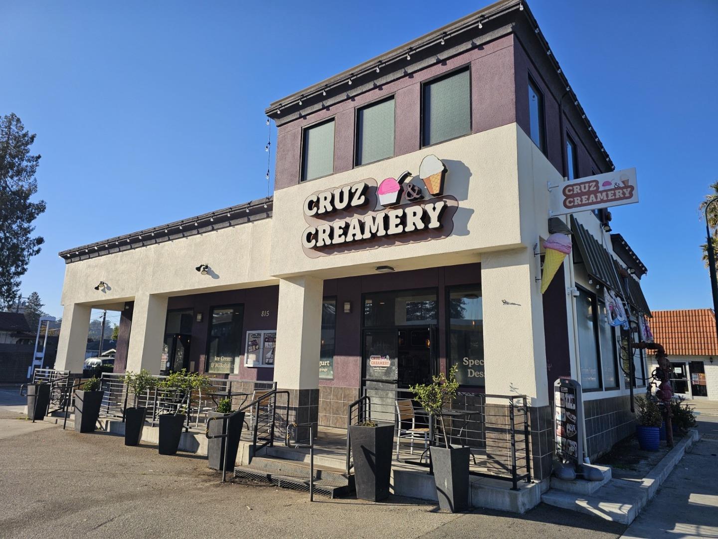 Detail Gallery Image 2 of 4 For 805 Ocean St #815,  Santa Cruz,  CA 95060 - – Beds | – Baths