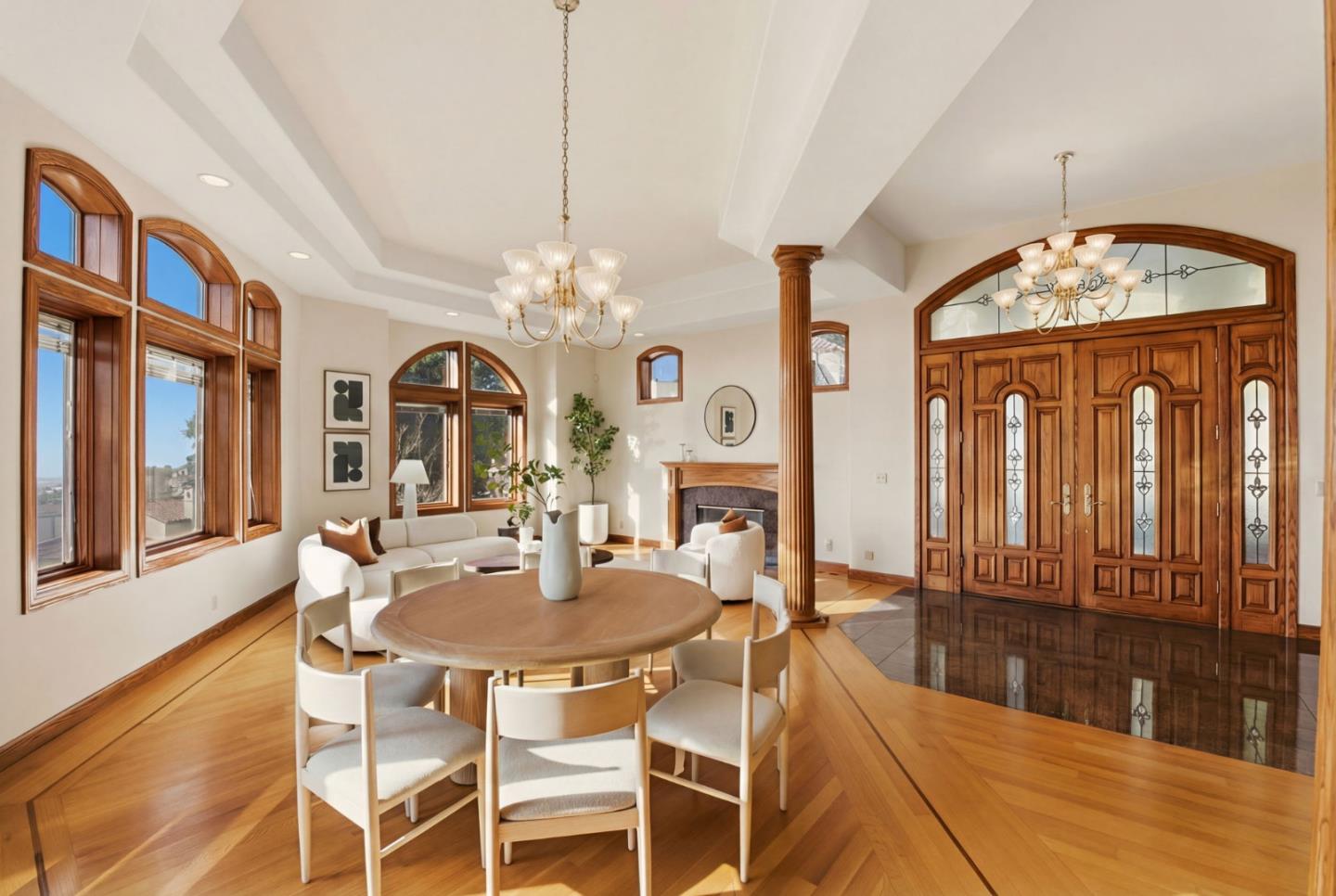 Detail Gallery Image 17 of 53 For 6357 Fairlane Dr, Oakland,  CA 94611 - 5 Beds | 4/1 Baths