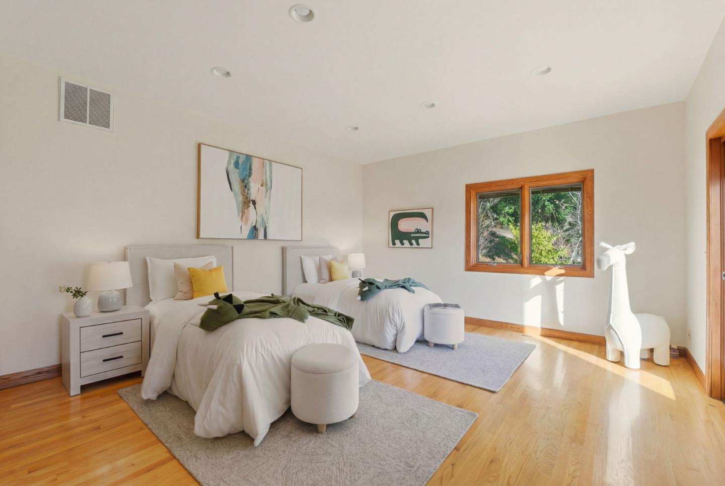 Detail Gallery Image 29 of 53 For 6357 Fairlane Dr, Oakland,  CA 94611 - 5 Beds | 4/1 Baths