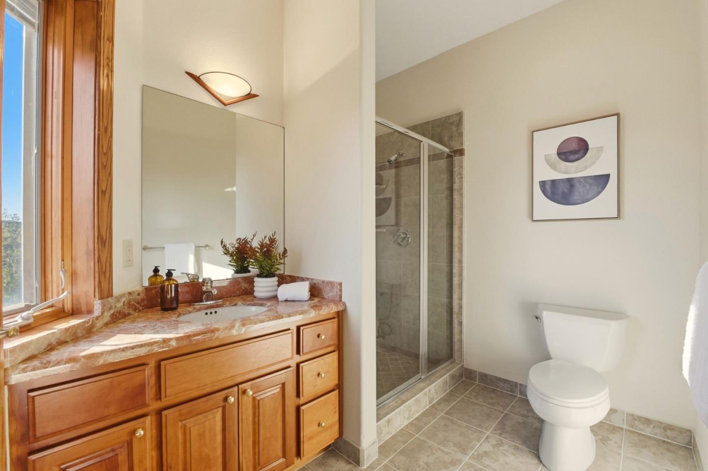 Detail Gallery Image 39 of 53 For 6357 Fairlane Dr, Oakland,  CA 94611 - 5 Beds | 4/1 Baths