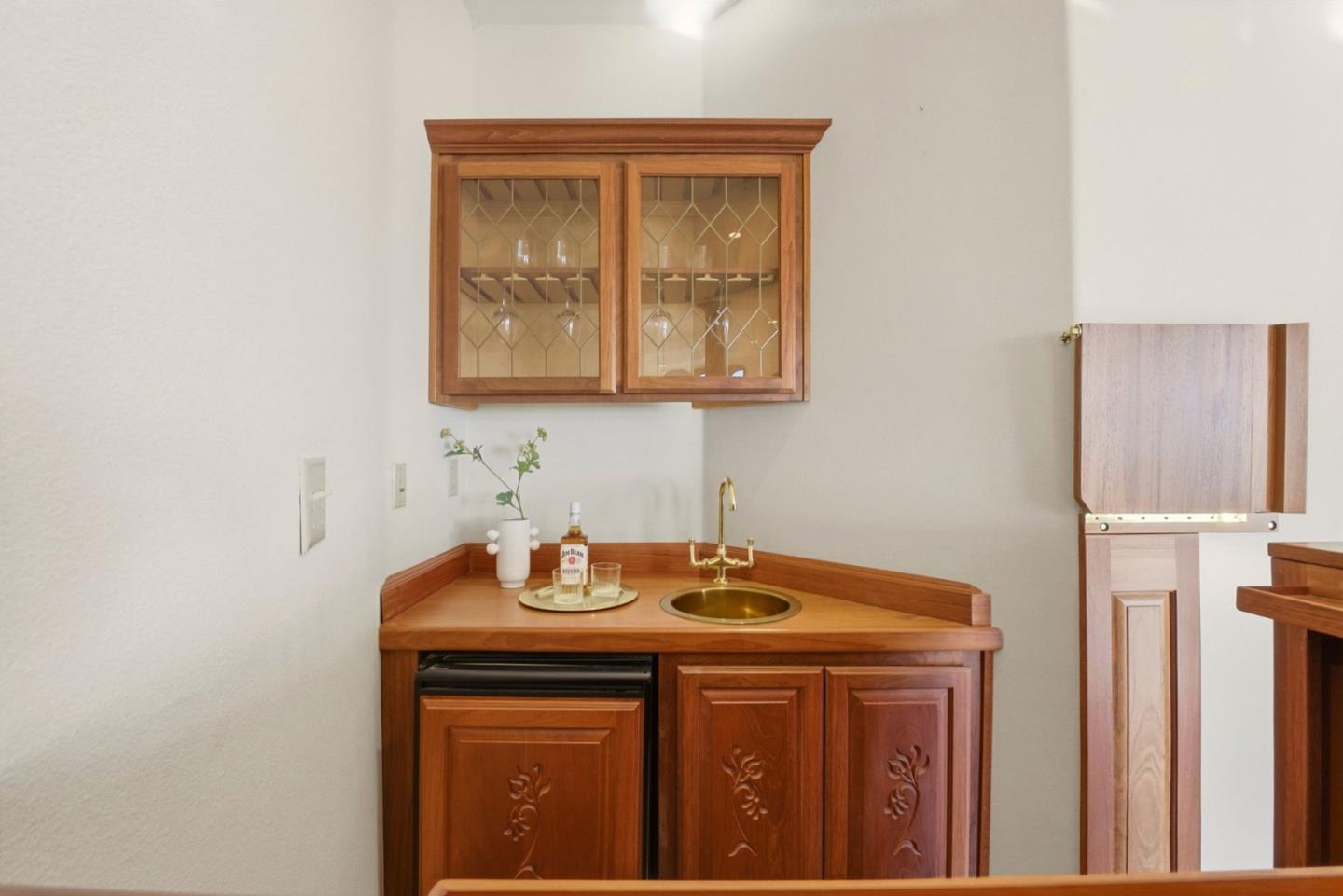 Detail Gallery Image 41 of 53 For 6357 Fairlane Dr, Oakland,  CA 94611 - 5 Beds | 4/1 Baths