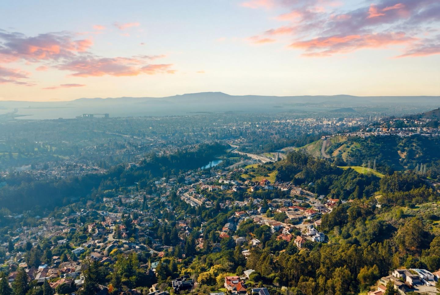 Detail Gallery Image 53 of 53 For 6357 Fairlane Dr, Oakland,  CA 94611 - 5 Beds | 4/1 Baths