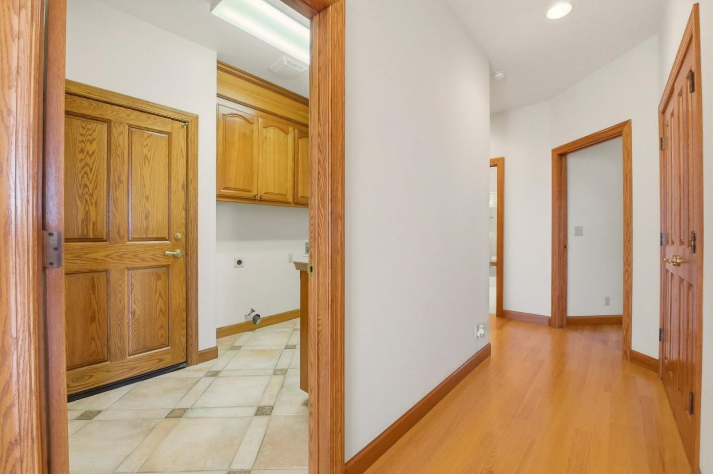 Detail Gallery Image 75 of 85 For 6357 Fairlane Dr, Oakland,  CA 94611 - 5 Beds | 4/1 Baths