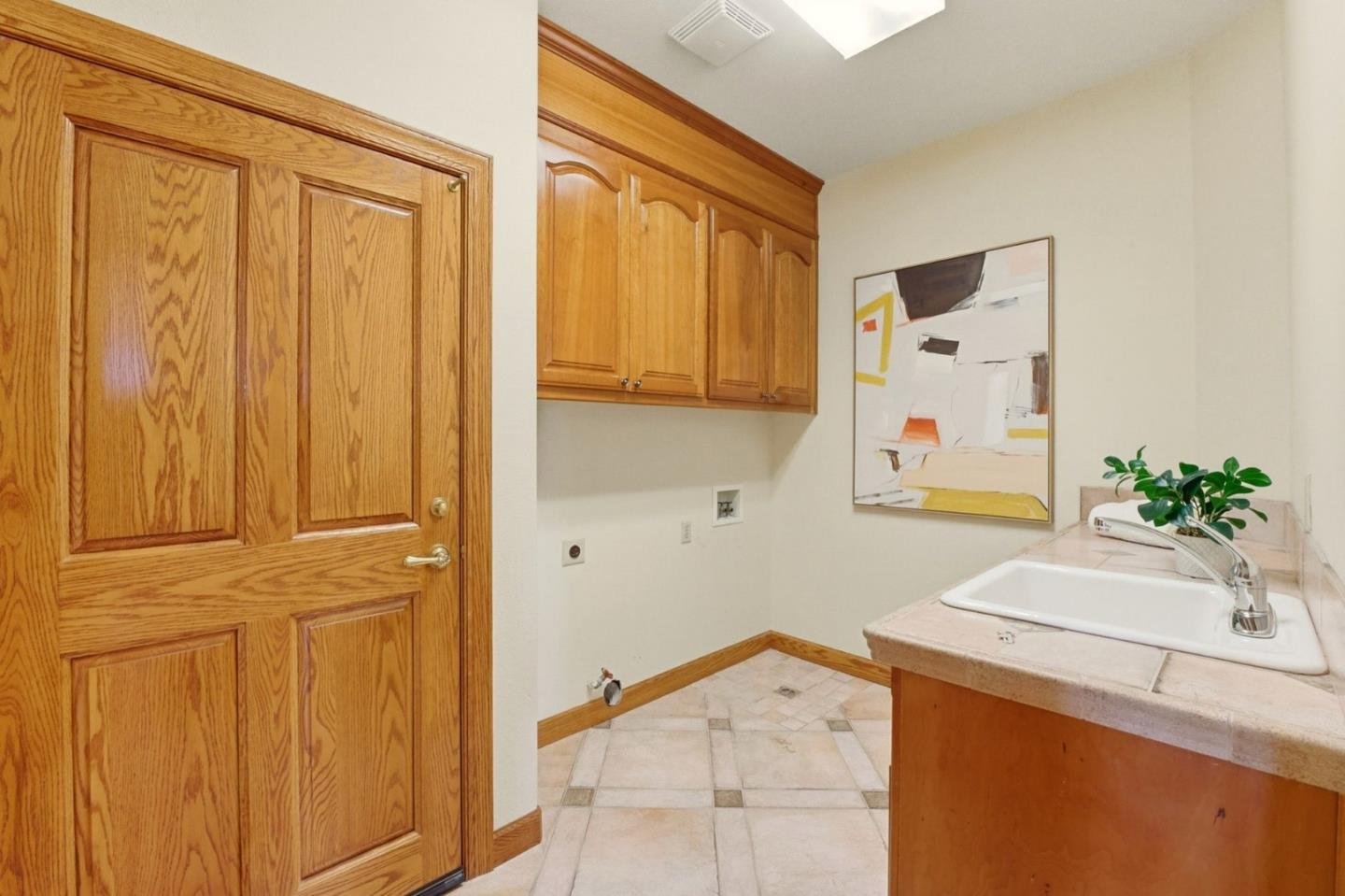 Detail Gallery Image 76 of 85 For 6357 Fairlane Dr, Oakland,  CA 94611 - 5 Beds | 4/1 Baths