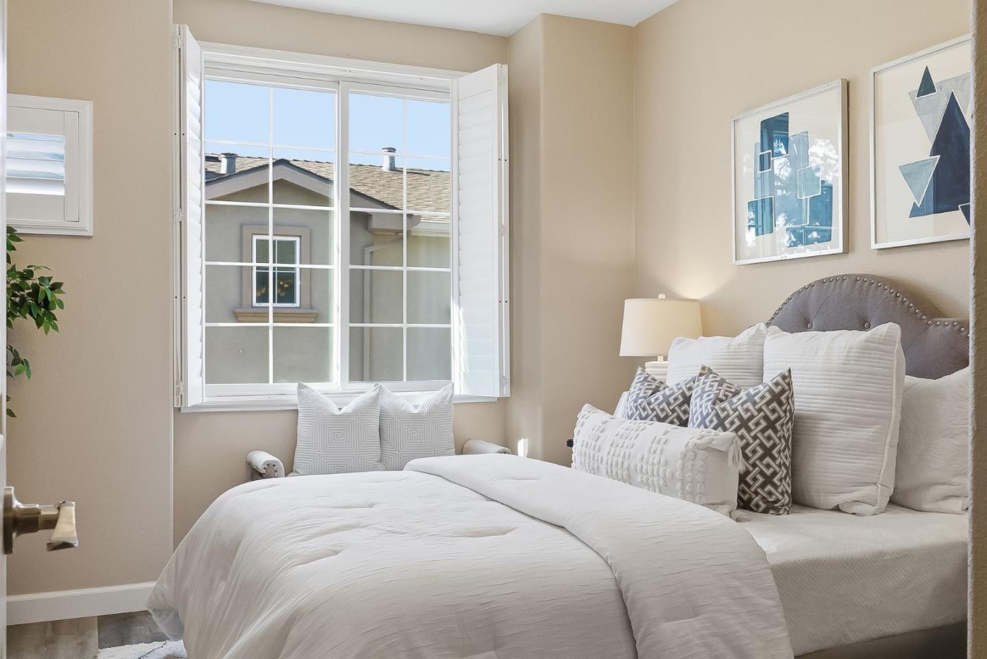 Detail Gallery Image 17 of 23 For 727 Northrup St, San Jose,  CA 95126 - 2 Beds | 2 Baths