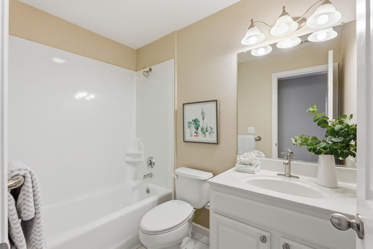 Detail Gallery Image 19 of 23 For 727 Northrup St, San Jose,  CA 95126 - 2 Beds | 2 Baths